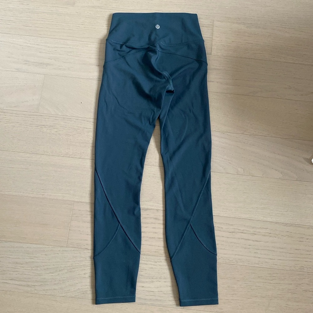 Lululemon leggings size 4
